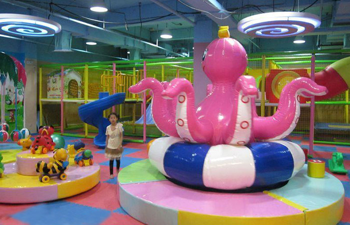 电动产品一直是漳州淘气堡的主导产品，每一款都以独特的新造型和色彩陪伴宝宝成长